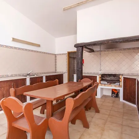 X - Quinta Oliveiras بيت ضيافة