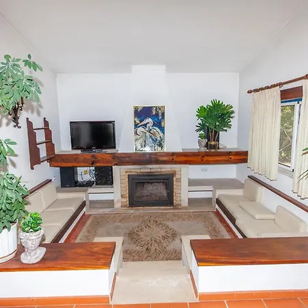 X - Quinta Oliveiras بيت ضيافة